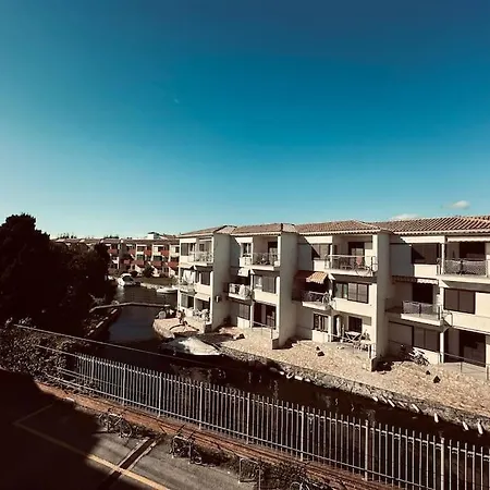 One Loft & Style Blue Canal Ampuriabrava