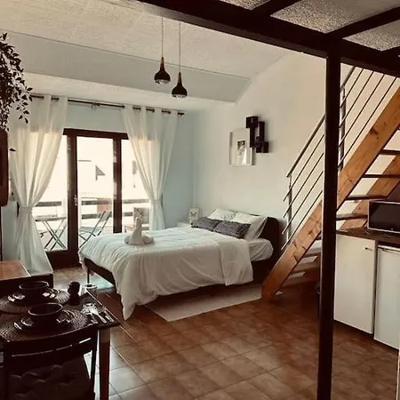 One Loft & Style Blue Canal Ampuriabrava